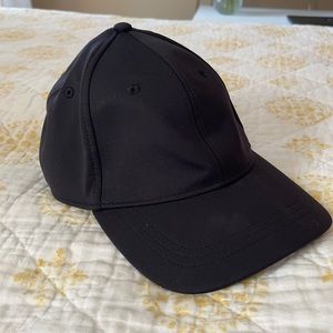 Black lululemon hat